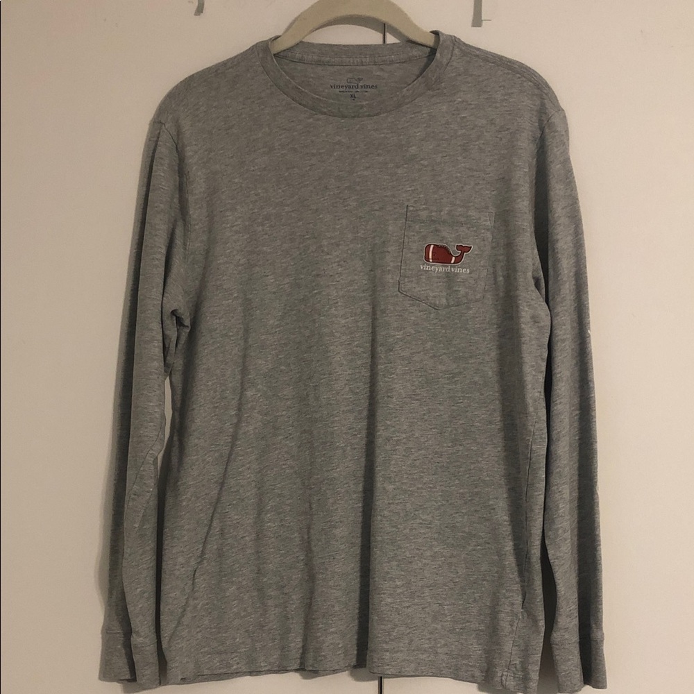 Vineyard Vines Gray Long-Sleeve Pocket Tee with Red Whale Logo